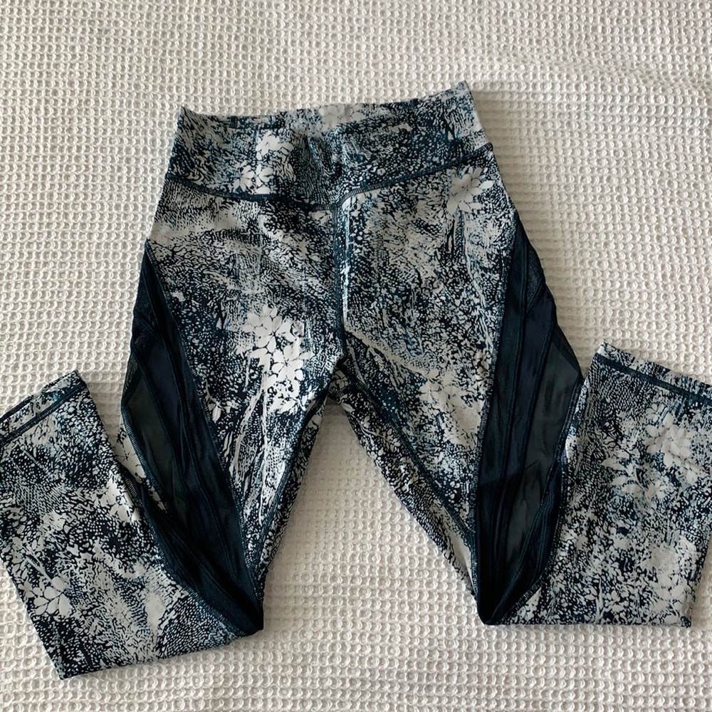 Lululemon Size 6